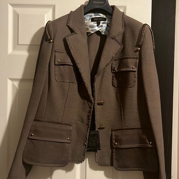 Blazer - Picture 1 of 11